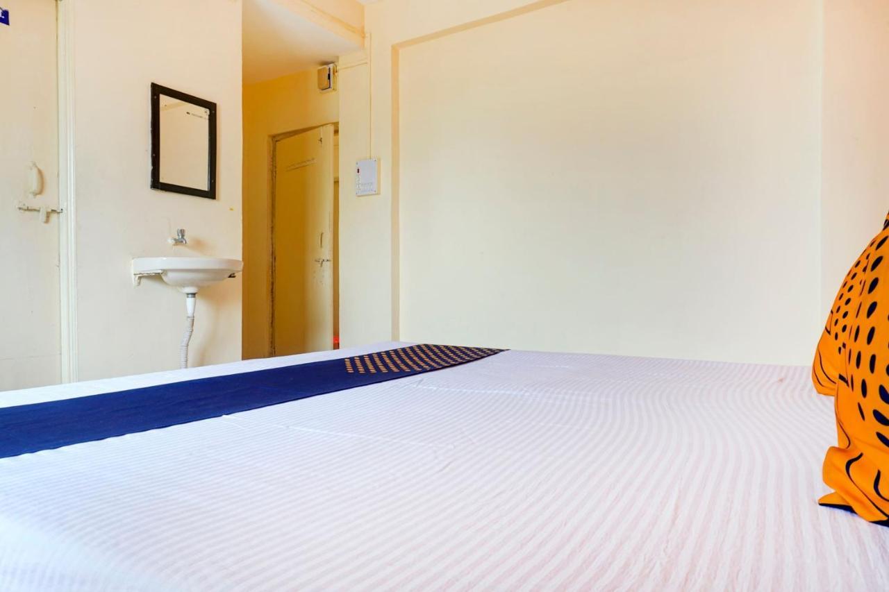 Spot On 82626 Hotel Shivtara Morgaon Exteriér fotografie