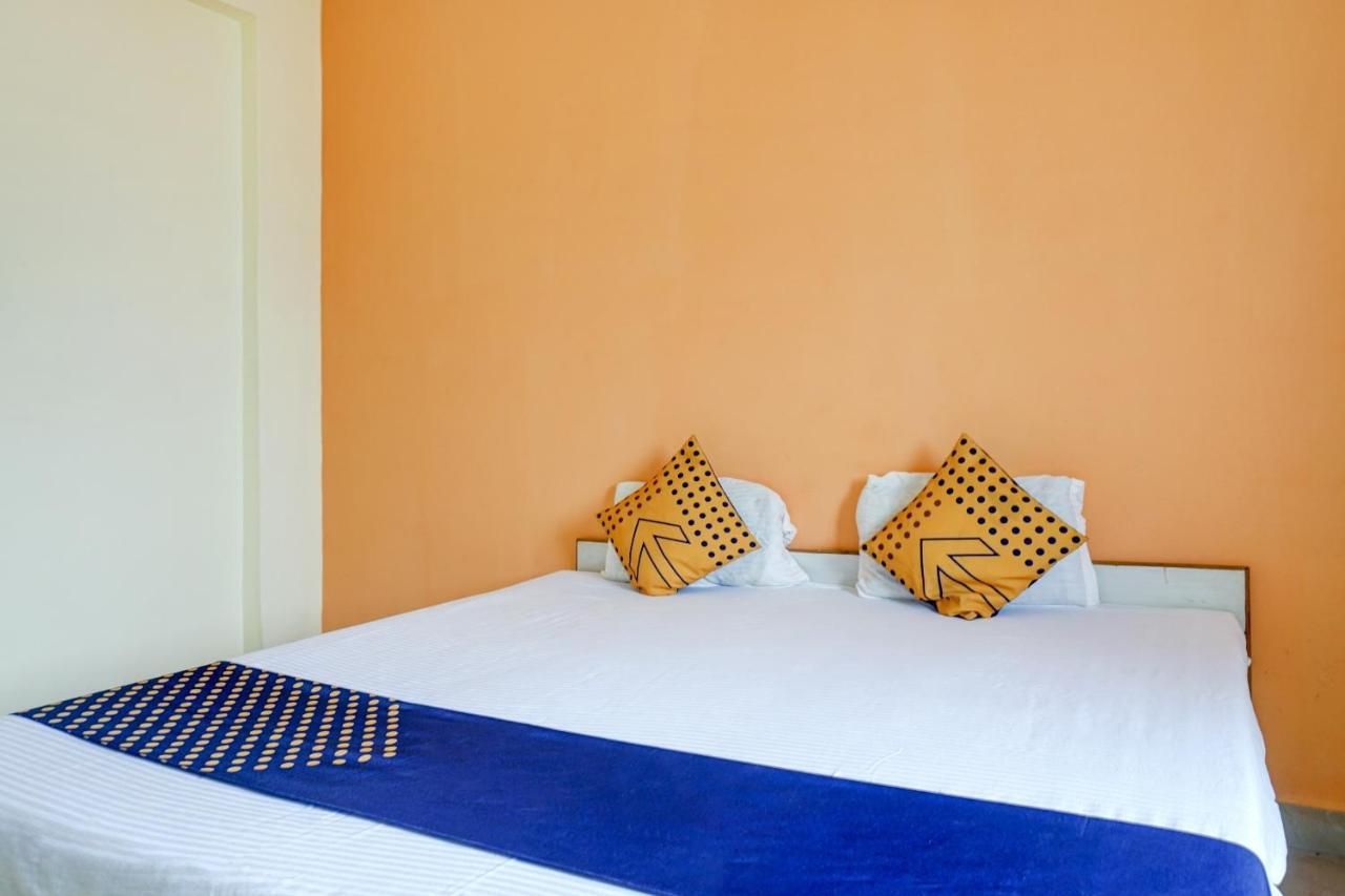 Spot On 82626 Hotel Shivtara Morgaon Exteriér fotografie